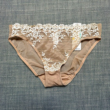 Wacoal Women  s Bikini Panties Size M Beige Floral Lace Mesh Sheer 64391