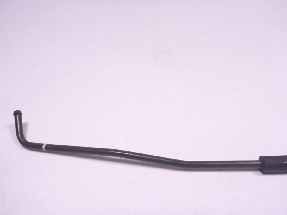 Жесткий шланг топливного насоса 07 Suzuki Bandit GSF1250S - Изображение 4 из 4