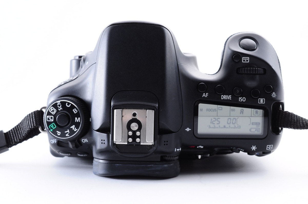 Canon EOS 70D / Zoom Lens EF-S 18-55mm f/3.5-5.6 IS STM Exc+5