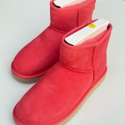 UGG Classic Mini II Boots in Bright Pink