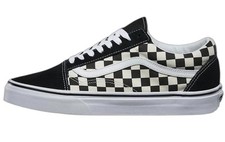 Vans Old Skool Classic Canvas Skateshoe in Black/White Size 4.5 Men/ 6 Women