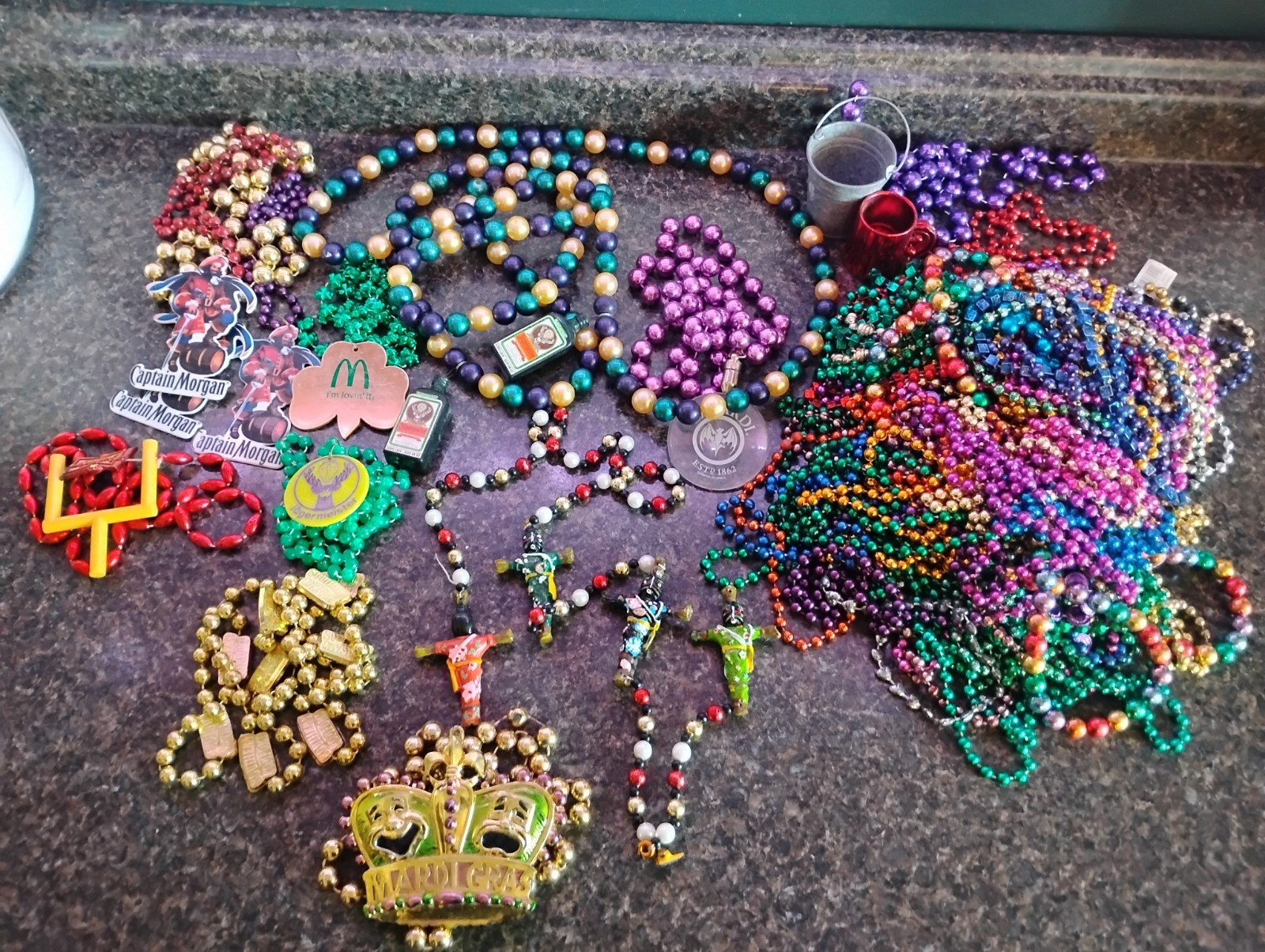 75 Mardi Gra Necklaces/1 Beads