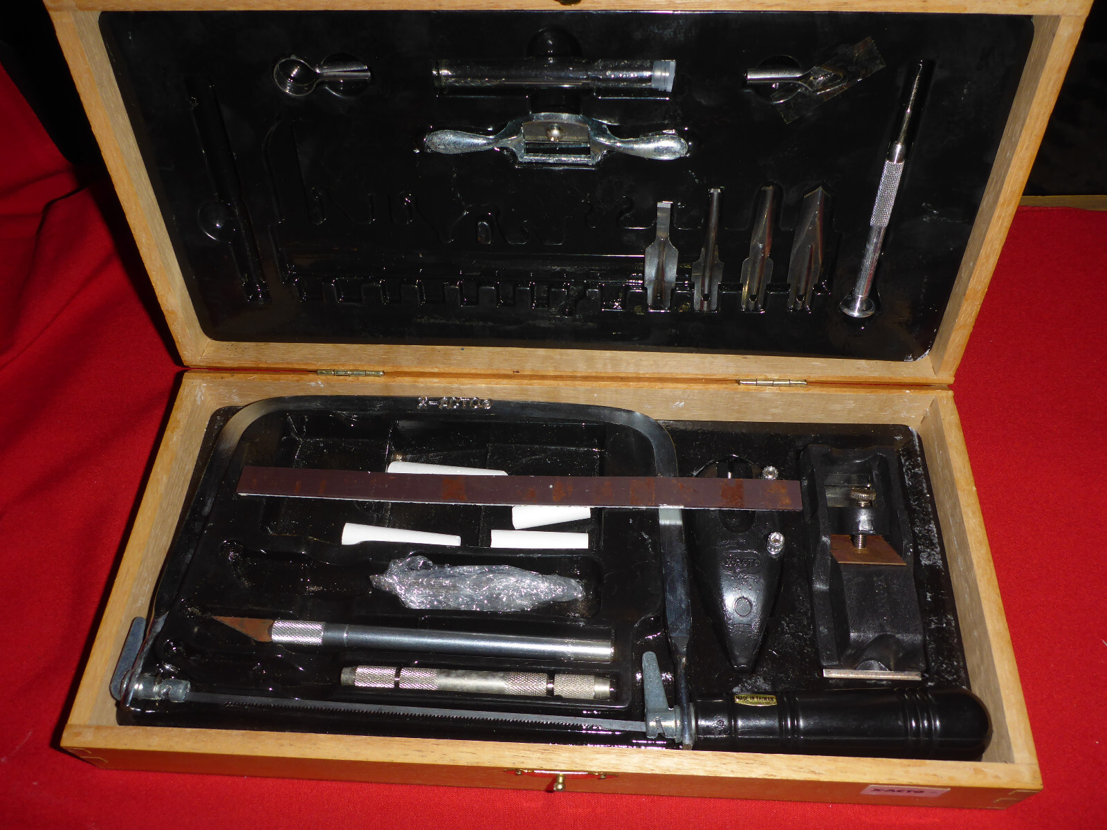 Vintage XACTO Deluxe Craft Tool Partial Set w/Wooden Box Model Razor