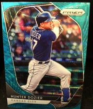 Hunter Dozier(Kansas City Royals)2020 Panini Prizm Teal Wave Baseball Card