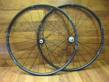NOS INDUSTRY NINE ULTRALITE 235 100x15TA 142x12TA 11 SPEED 29er CL DISC WHEELSET