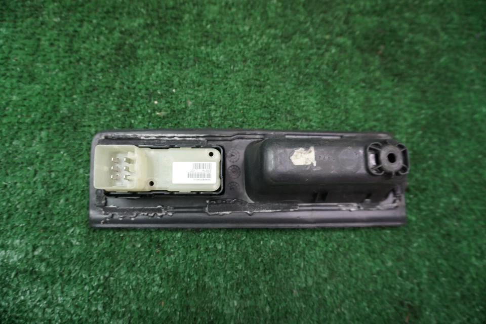 Jeep Patriot 2007 2008 2009 2010 lado derecho del pasajero interruptor de ventana OEM Foto 4 de 4