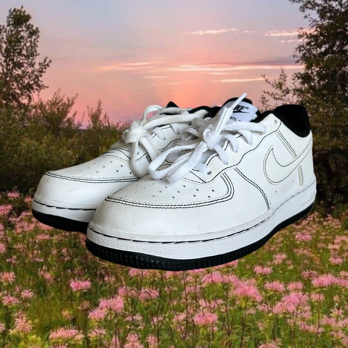 Nike Air Force 1 Low 07 GS White and Black Contrast Stitching