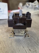 Honeywell R8222D1006 Relay NEW! 24V coil