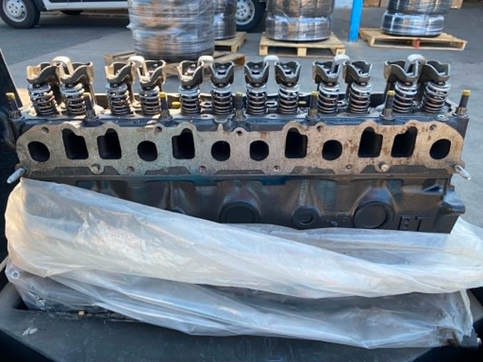 Brand New Mopar Jeep XJ/YJ 1987-1996 4.0L 6 Cyl Engine R2640470AA