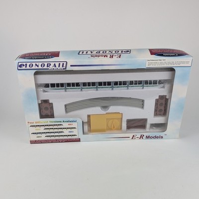 E-R Models HO Scale Monorail #4904 - Green Stripe Version - New in Box!