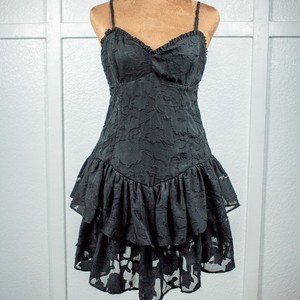 white christmas dresses Black V-Neck Formal Dress With Elegant Beading Embellishment main image 0
