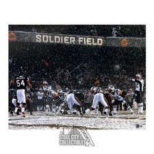 Brian Urlacher HOF 18 Autographed Chicago Bears 16x20 Photo - BAS (Silver Ink)