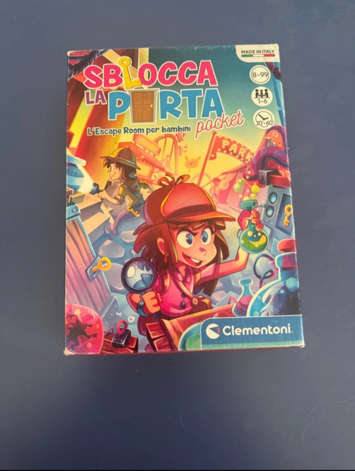SBLOCCA LA PORTA Gioco da Tavolo Edizione Pocket Escape Room Società Portatile