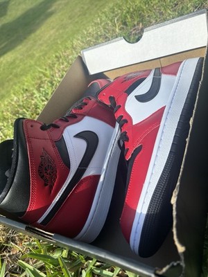 Jordan 1 Mid Chicago Red Black White Mid Top Athletic Sneakers Lace Up