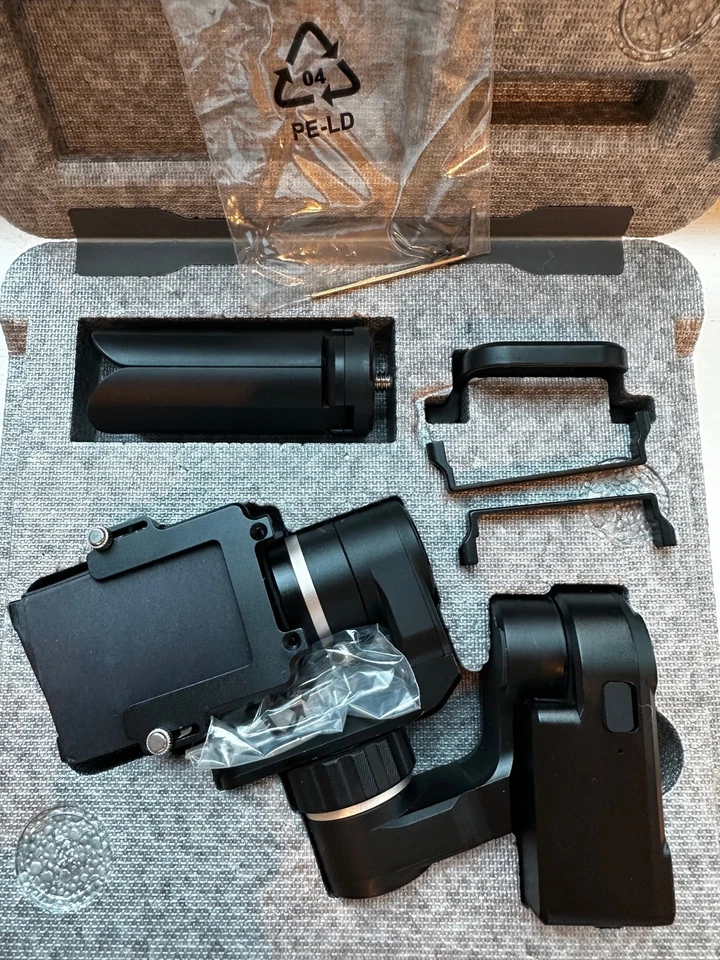 BOXED FeiyuTech WG2X 3-AXIS Stabiliser Wearable Action Camera Gimbal - Image 3 of 4