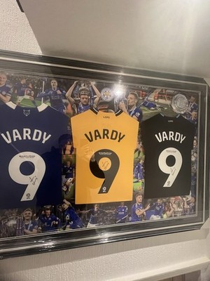 Leicester City Jamie Vardy Heim Auswärts drittes Trikot dreifacher automatischer Rahmen Shirts Echtheitszertifikat
