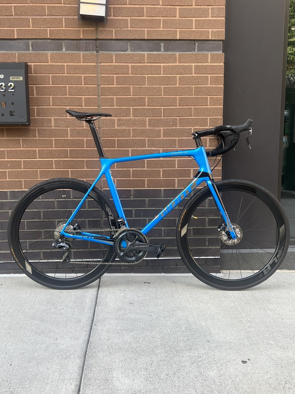 Giant TCR Advanced Pro 0 Disc - XL - Ultegra Di2, color Blue in Excellent shape&nbsp;