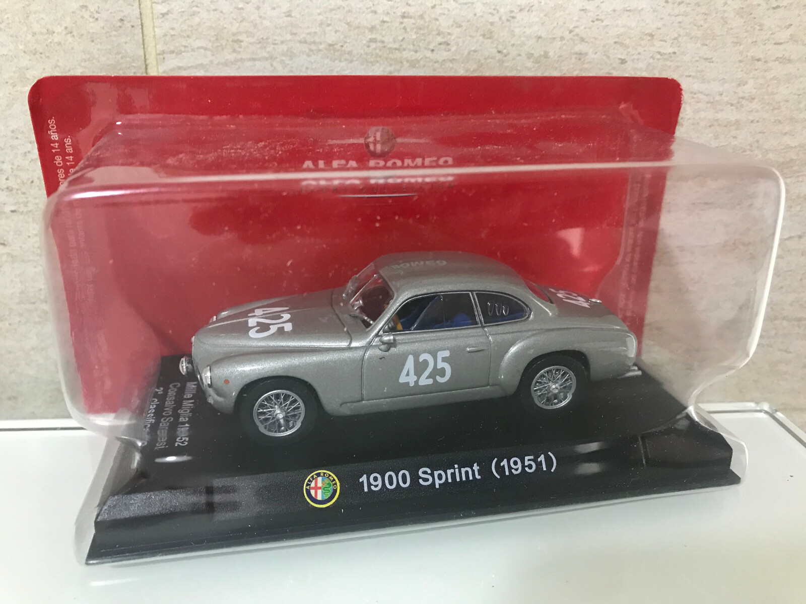 Foto 35 di 84