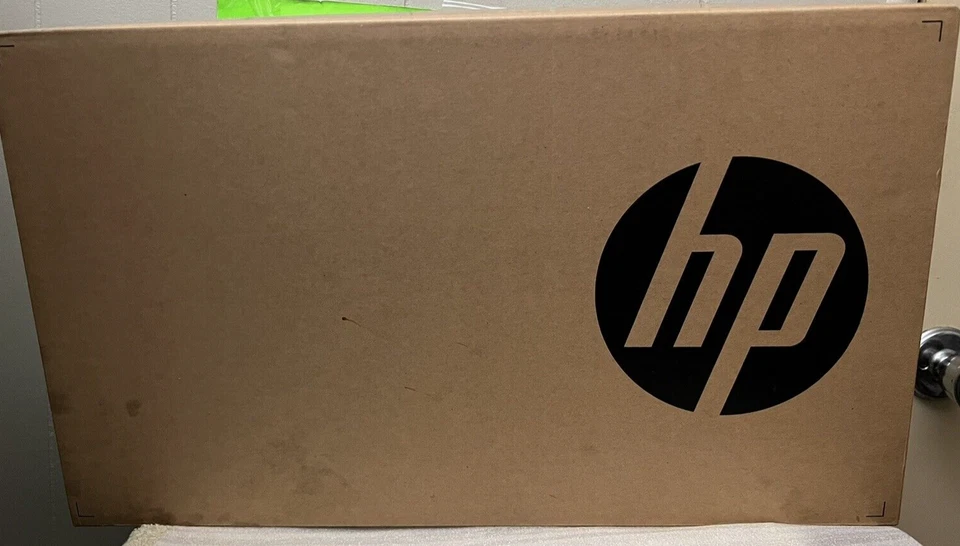 HP NOTEBOOK 15.6 SCREEN INTEL i5 7th GEN. 2.5 GHZ 1TB HD 8GB DVD RW WINDOWS 10 - Image 2 of 4