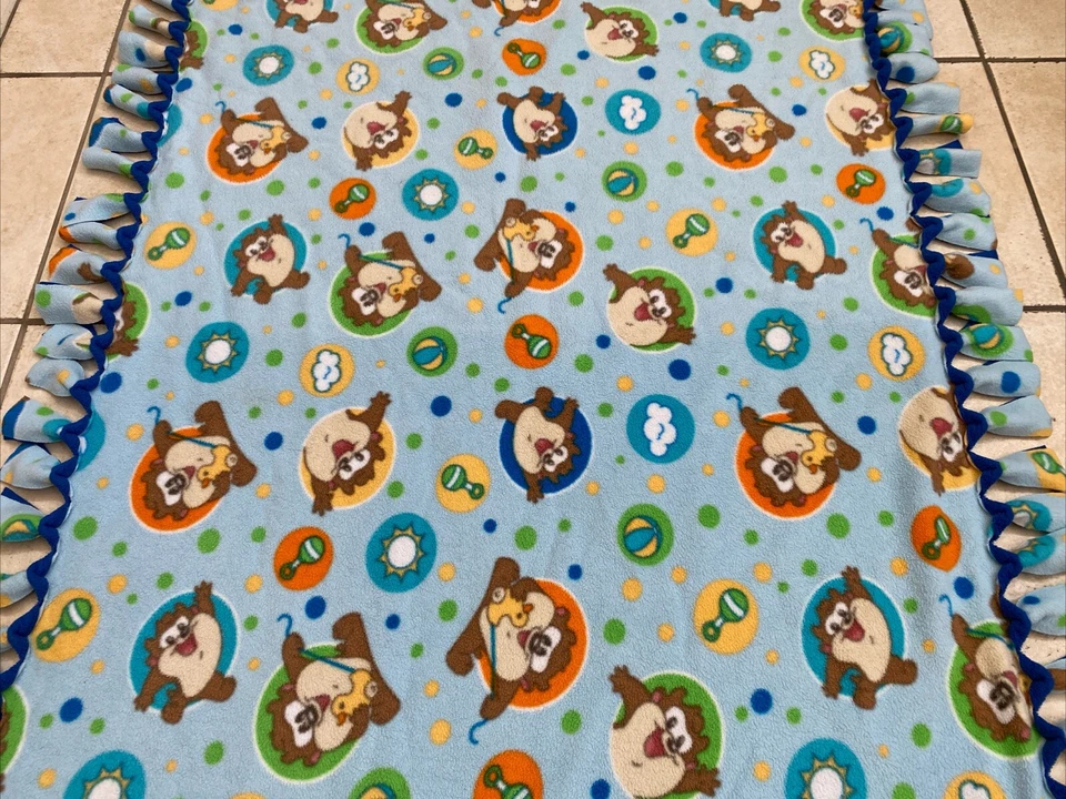 Manta de colección Looney Tunes Baby Taz Tasmanian Devil personalizada con flecos de lana Foto 3 de 4