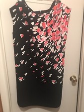 Black Dress Size Large With Pink &White Floral Shift Knee High Short Loft