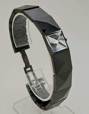 FENDI 4270L Black Ion Plated Stainless Steel Womens Fashion Swiss 