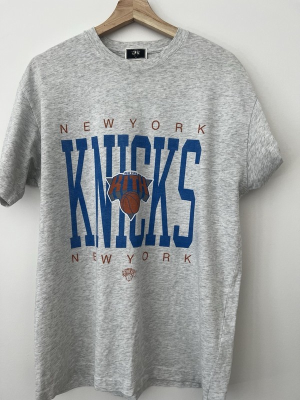 Kith New York Knicks T-Shirt Short Sleeve Mens Small Gray NBA Basketball Tee
