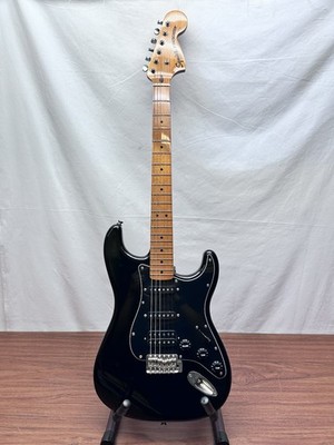 Squier Classic Vibe 70's Stratocaster HSS Electric Guitar Gloss Black
