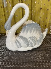 NAO by Llandro Swan Planter Figurine Daisa 1983 Valencia Spain 393Handmade Japan