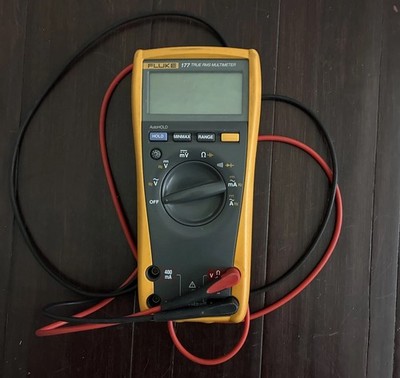 Fluke 177 True RMS Digital Multimeter