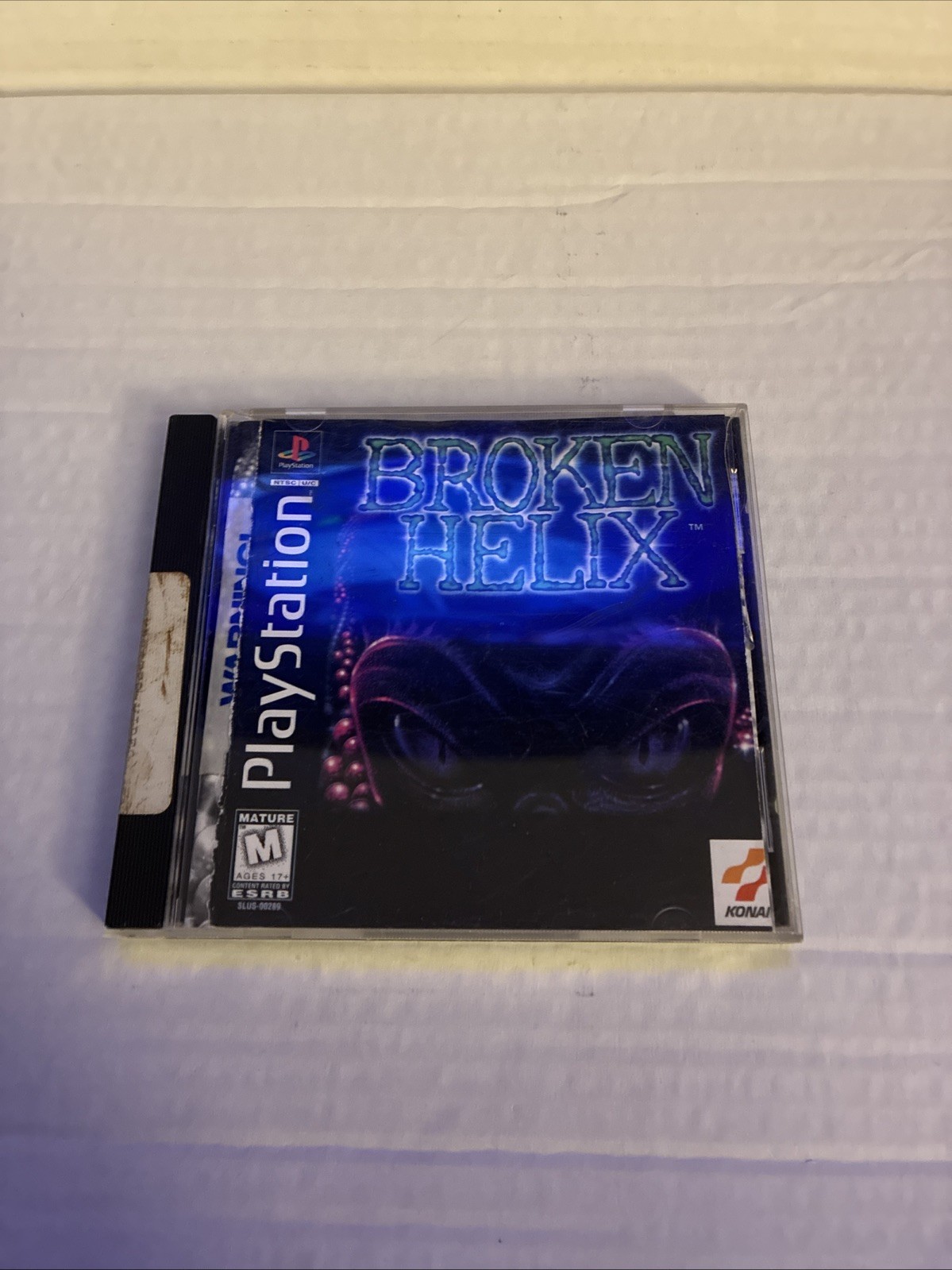 Broken Helix Playstation 1 PS1 Complete Manual Art and Disc Authentic