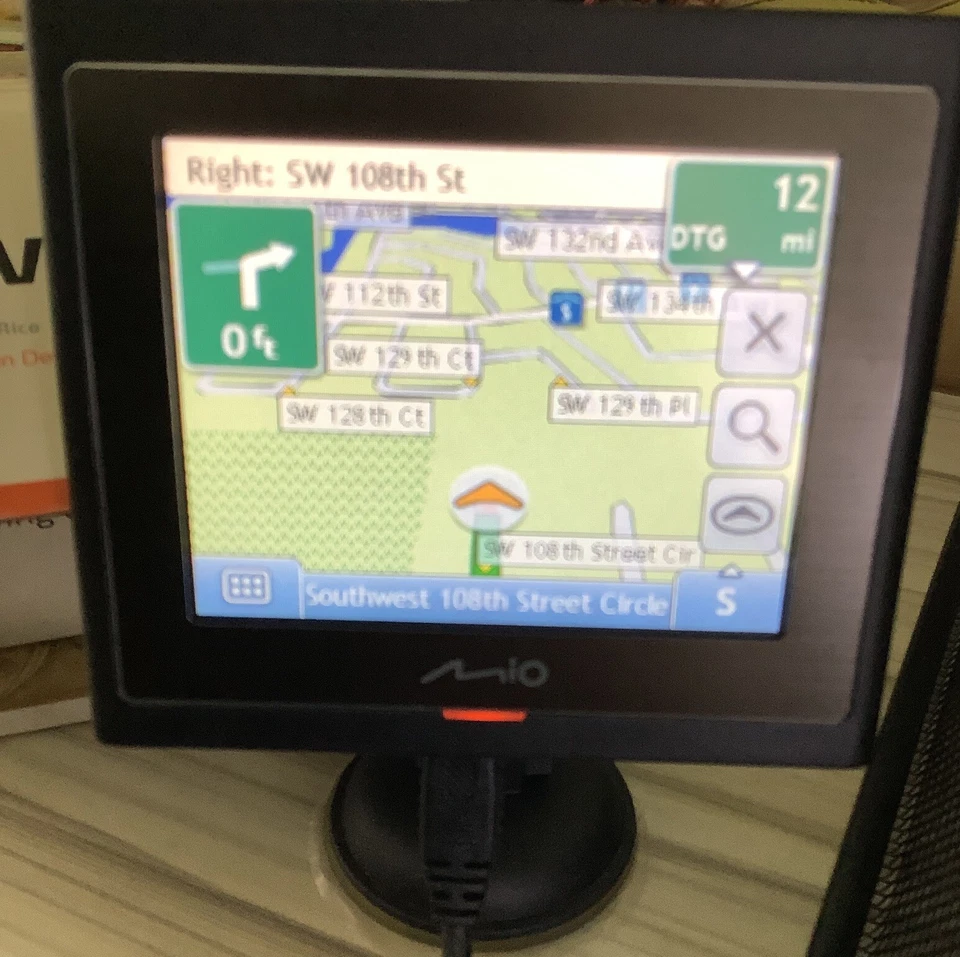 GPS Mio Moov 200 GPS United States Portable GPS Navigation System New - Image 3 of 4