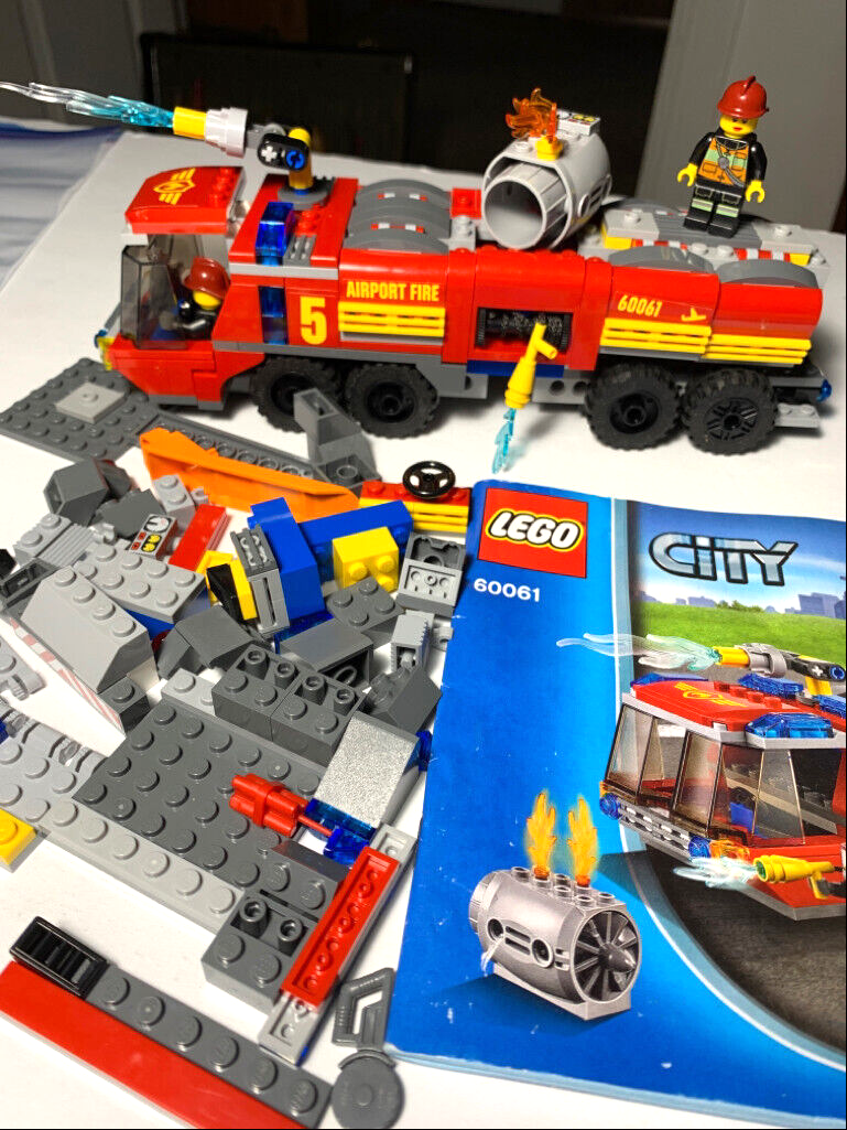 LEGO CITY: Airport Fire Truck (60061)
