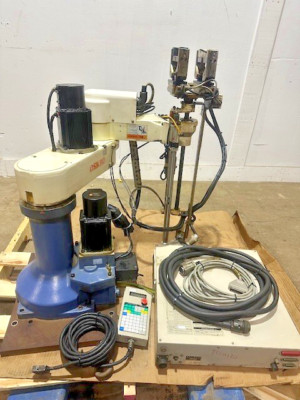 DENSO TOYOGIKEN MODEL: BOXTM-401 ROBOT ARM W/DEVICENET MODULE AND CONTROLLER