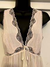 VTG DREAMAWAY Long Pink Nightgown Lace  Pintucks Size Small