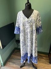 Ladies Size L / XL Summer Dress - Holiday - Fit And Flare