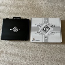 2025 Topps Transcendent Collection MLB Card Storage Case Briefcase Black w/ Keys