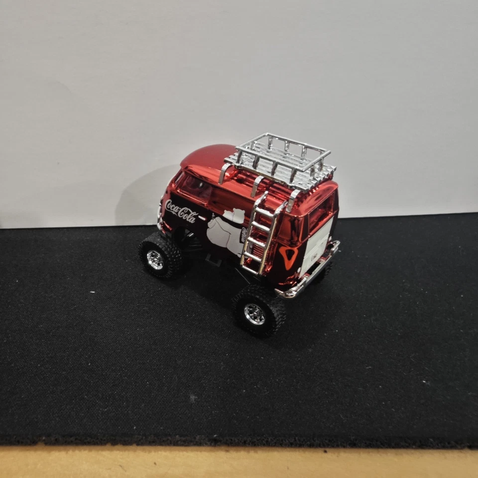 M2 Machines Custom coke 1960 VW Delivery Van 4x4 Christmas polar bears big foot - Image 3 of 4