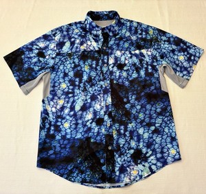 Reel Legends Men’s Medium Mariner II Blue Abstract Water Fishing UPF 50+ Shirt