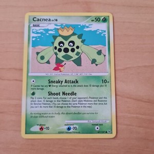 Pokemon Platinum Cacnea # 67/127 ( Toploader protection)