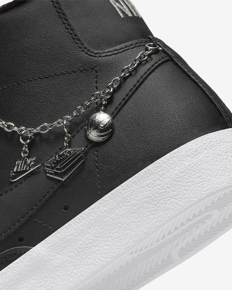 Wmns Nike Blazer Mid '77 LX Lucky Charm UK (EUR 38 Black