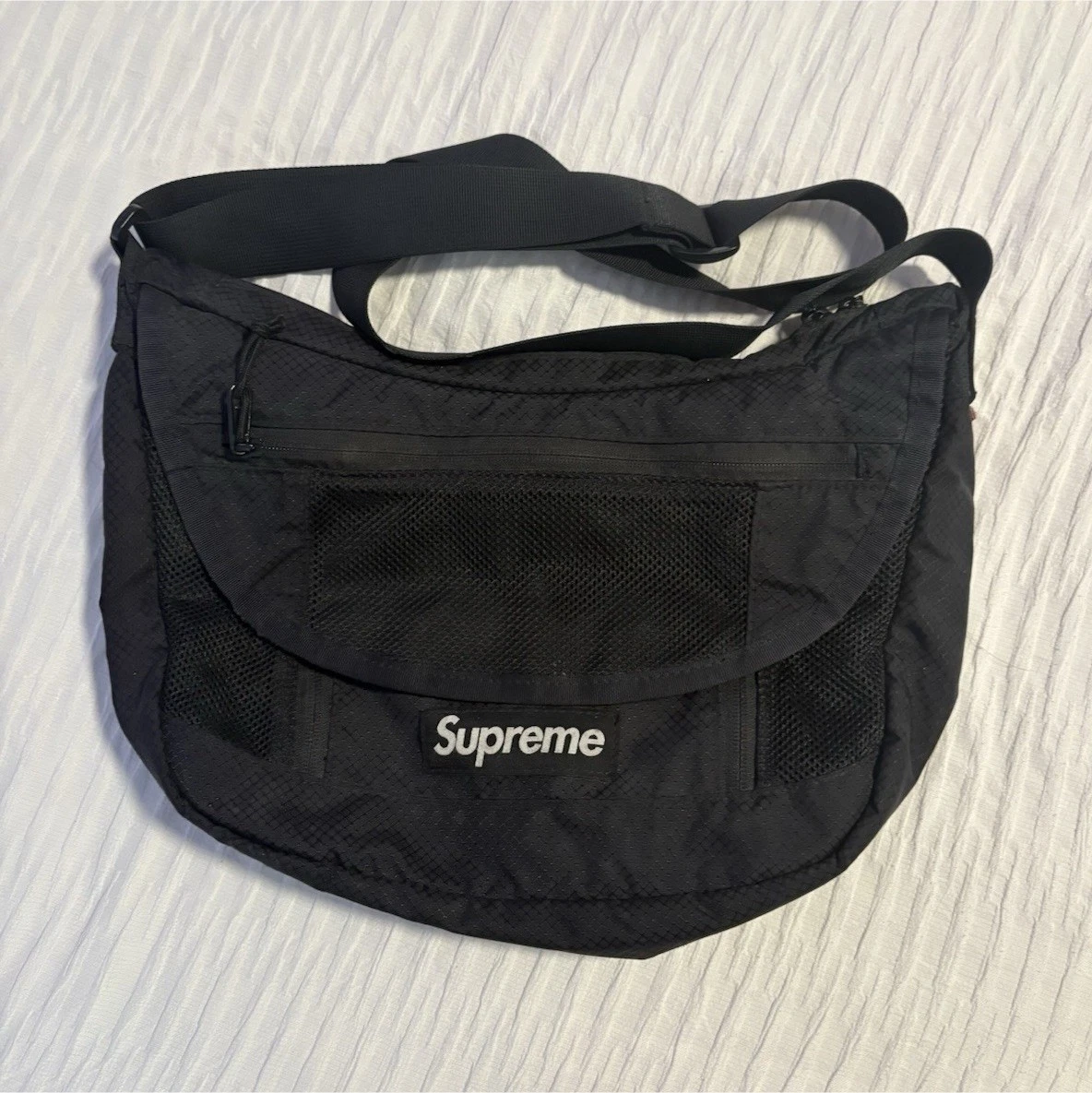 Supreme Men's Messenger/Shoulder Bags for sale | eBay