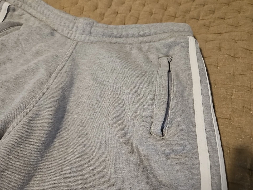 Pantalones Cortos Adidas Originales Esenciales Para Hombre L Gris Logo Trifolio Foto 3 de 4