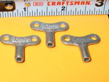 SCHUCO WIND UP KEY REPRODUCTION REPRO SET of 3 SMALL #1 KEYS -N/M