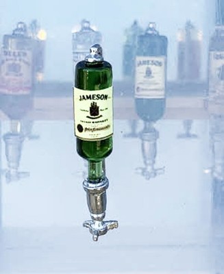 Puppenhaus Jameson Whisky Glasflasche In Einer Zinnoptik 1:12 Maßstab Tumdee