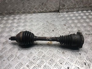 VW POLO 9N Antriebswelle vorne links 1.40 Diesel 2008 33822771
