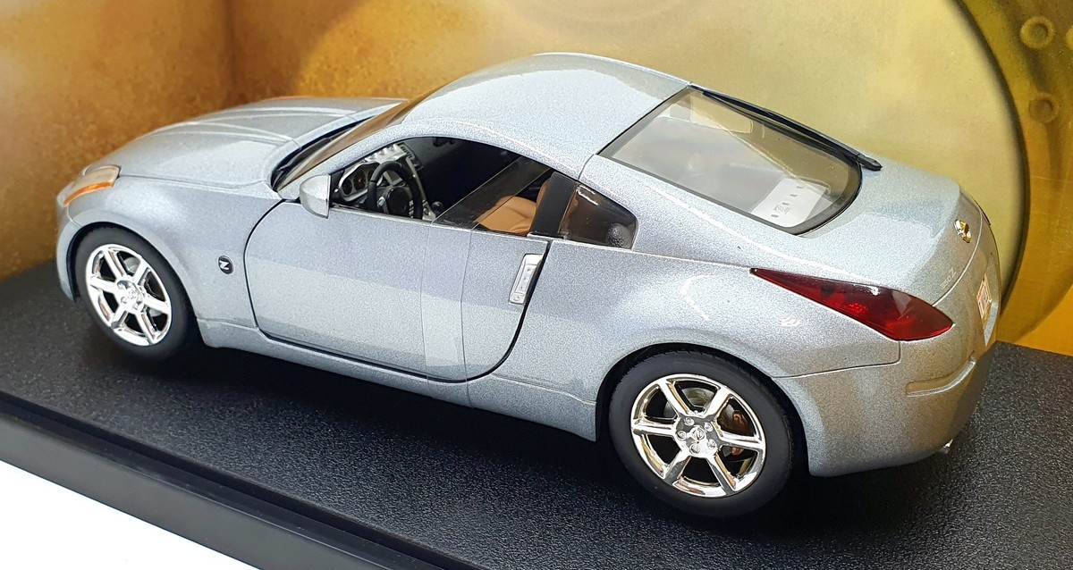 Hot Wheels 1/18 Scale Diecast 56758 - Nissan 350Z - Silver | eBay