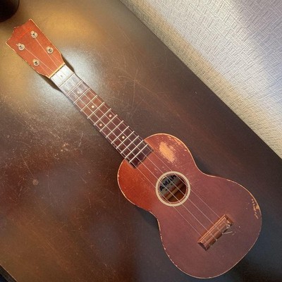 We have reduced the price! RepairedYAMAHA ukulele