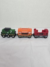 Brio Battery-Powered Freight Engine Locomotive And 2 Carts, Untested