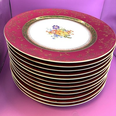 12 CH Field Haviland Limoges for the ''Etruscan Vase'' in PARIS Service Plates
